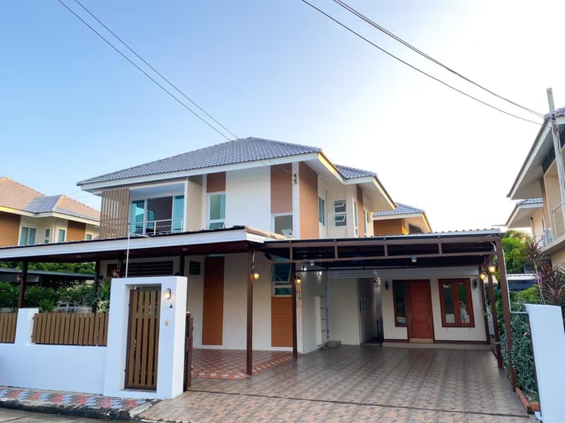 4 Bed House for Sale in Hang Dong District