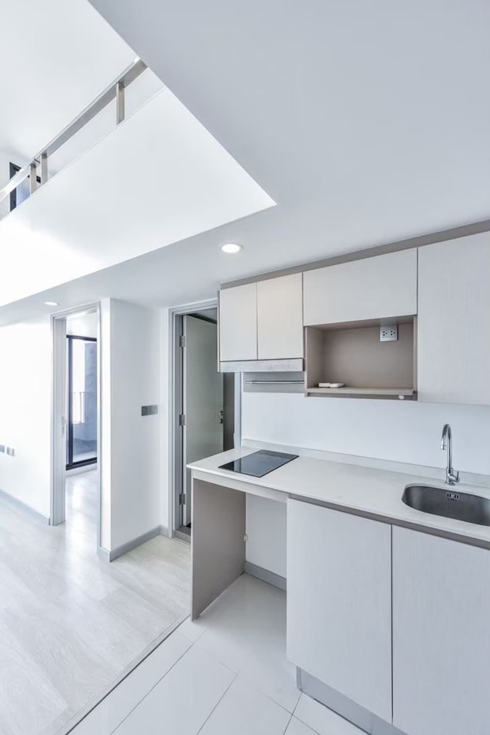 1 Bed Condo for Sale in Sathon - Image 4