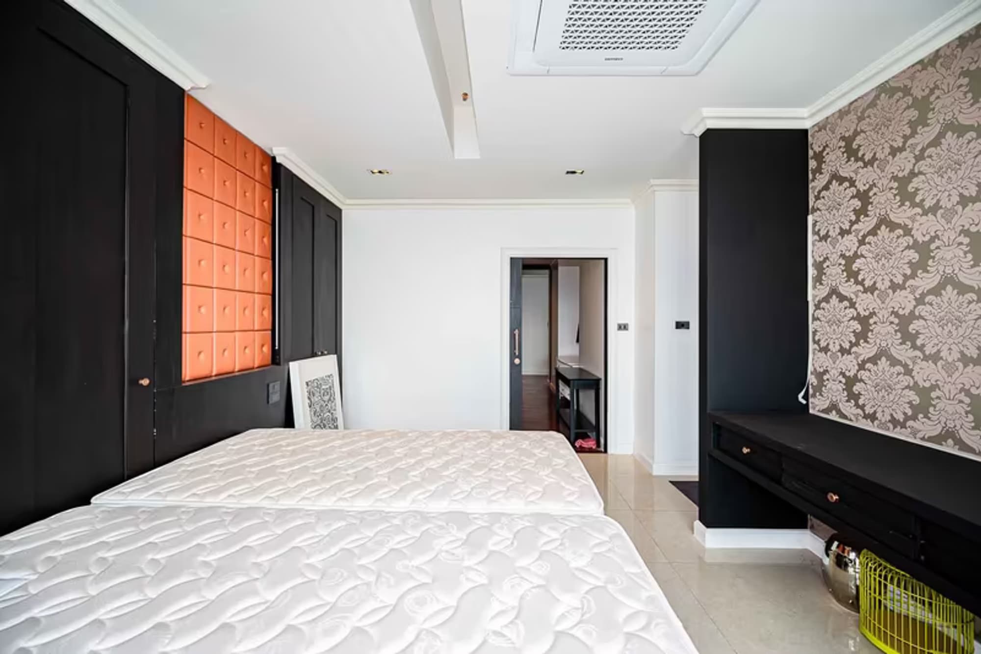 Condo for Rent, Sale at Millennium Residence - Image 2