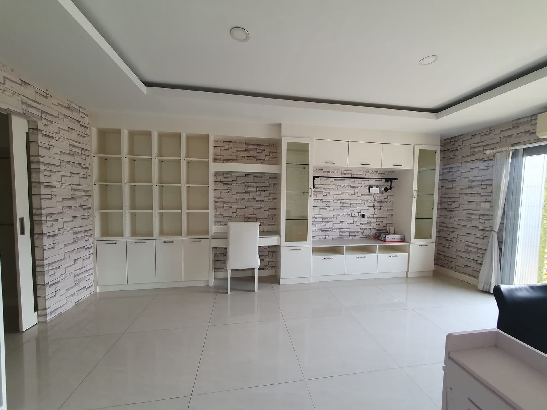 2 Bed Condo for Sale in Mueang Chiang Mai - Image 4
