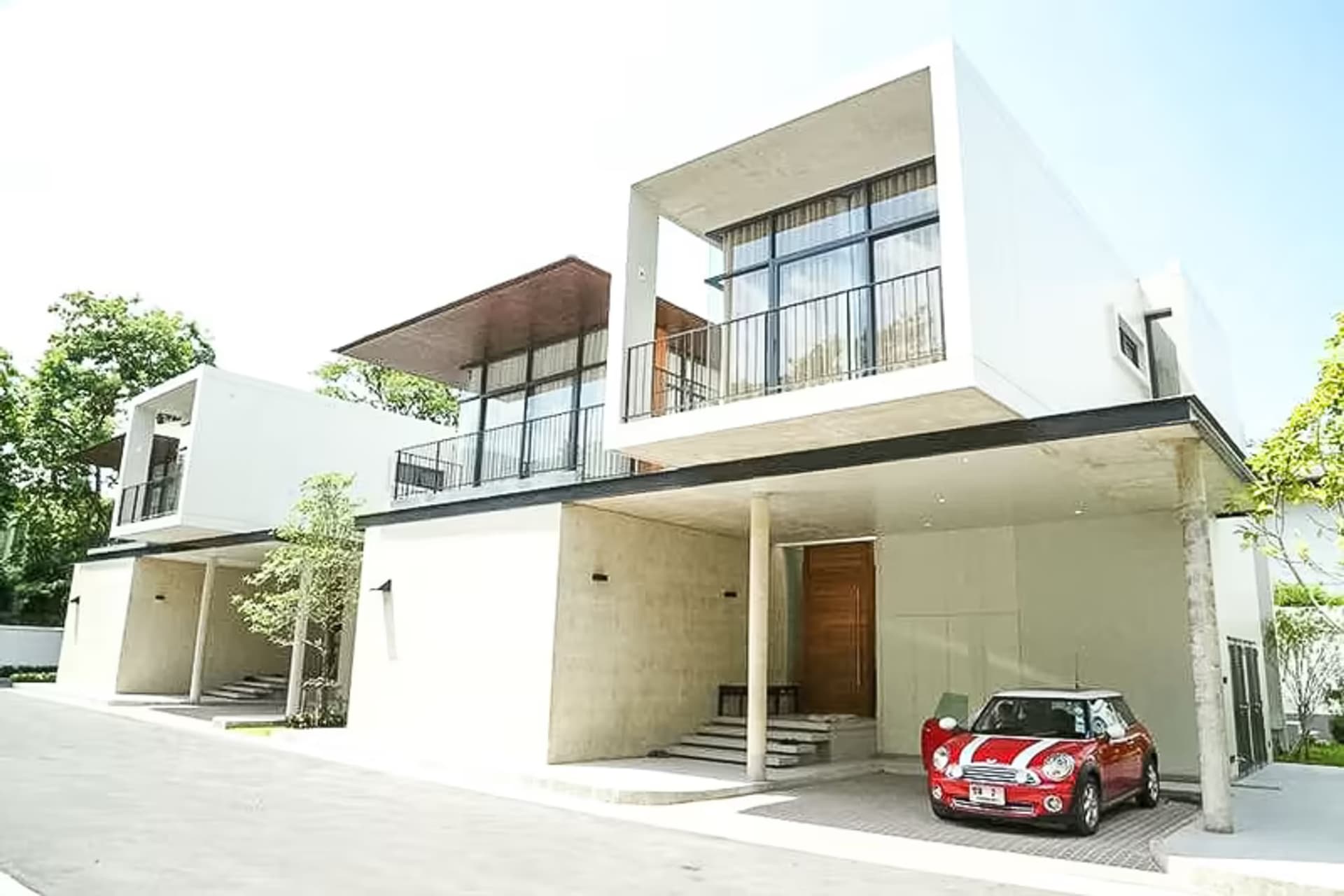 4 Bedroom House for Rent in THonglor - Image 12