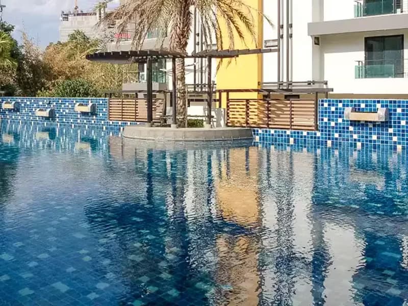 1 Bedroom Condo