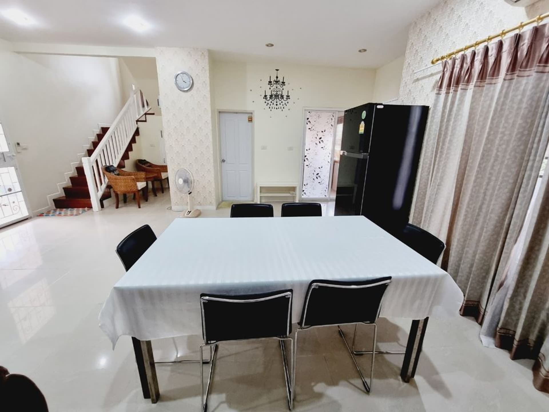 4 Bed House for Rent in Mueang Chiang Mai - Image 16