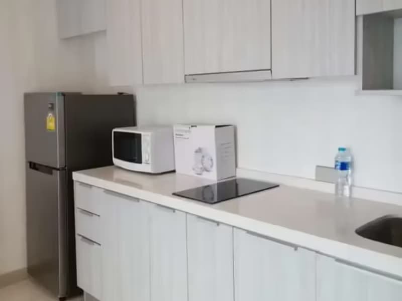1 Bedroom Condo
