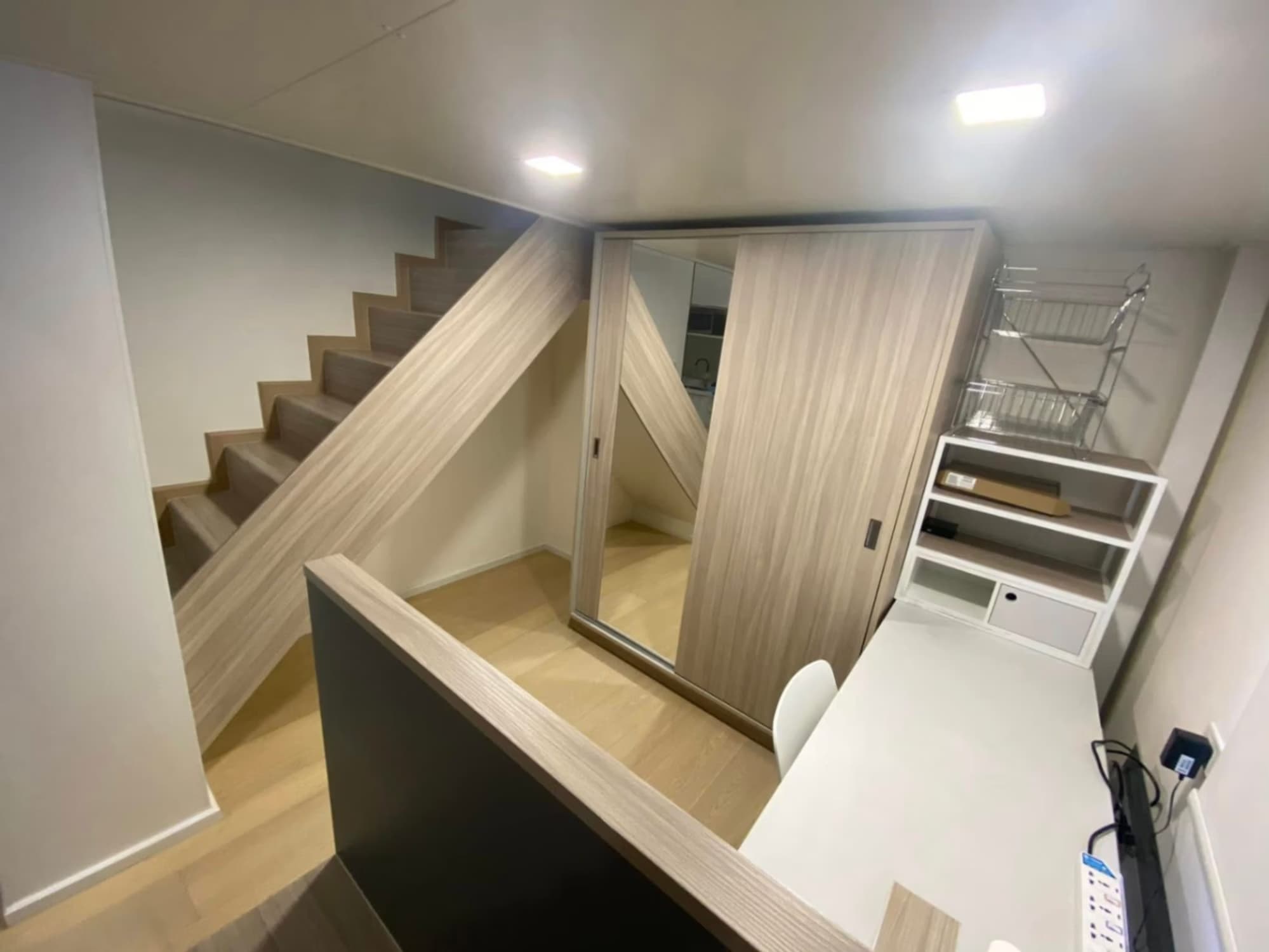 1 Bed Condo for Sale in Ratchathewi - Image 4