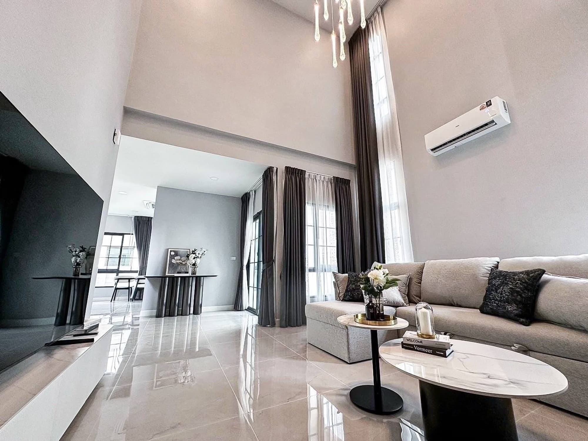 4 Bed House for Rent in Bang Phli District - Image 2