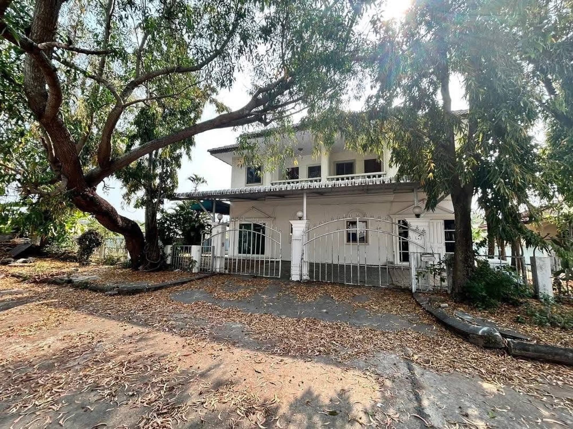 6 Bed House for Sale in San Sai - Image 2