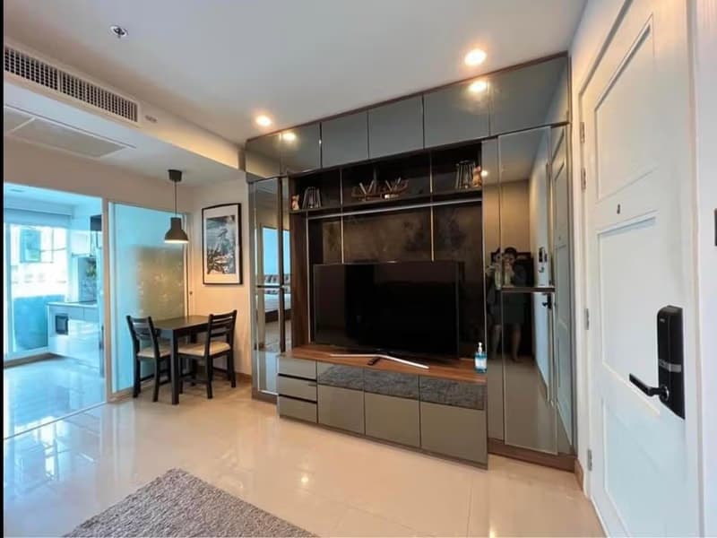 1 Bed Condo for Sale in Huai Khwang