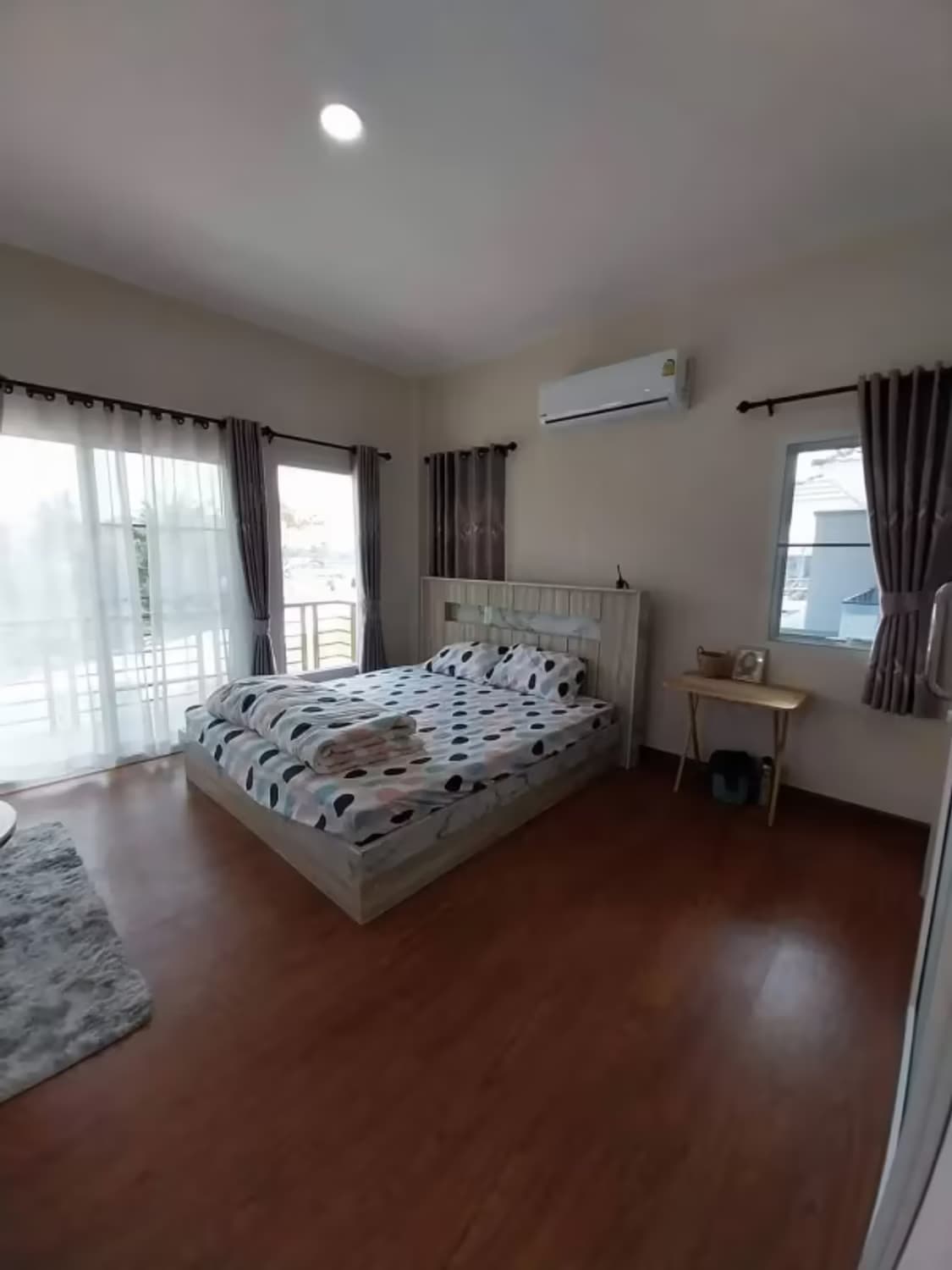 4 Bedroom House - Image 15