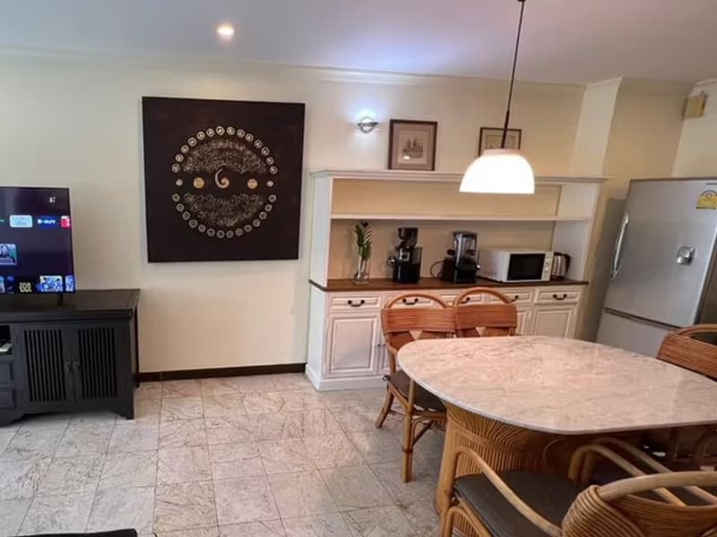 1 Bedroom Condo