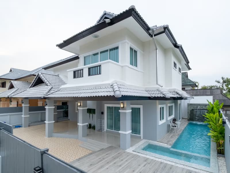 4 Bed House for Rent in Mueang Chiang Mai