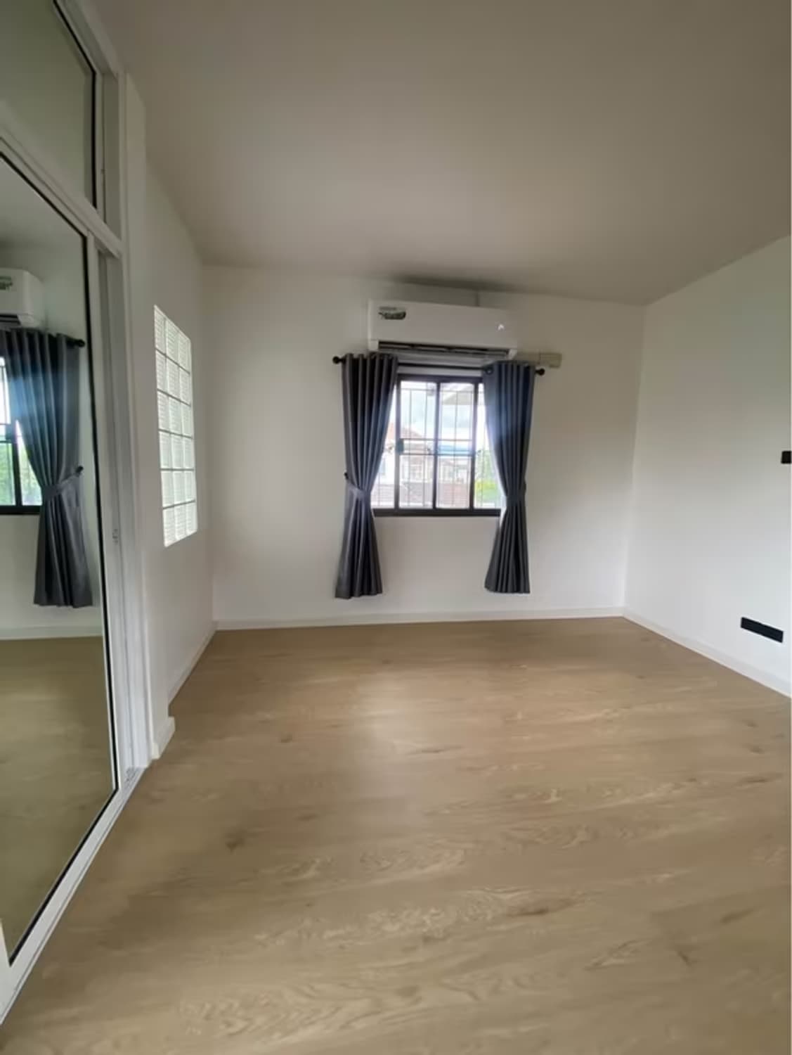 3 Bedroom House - Image 7