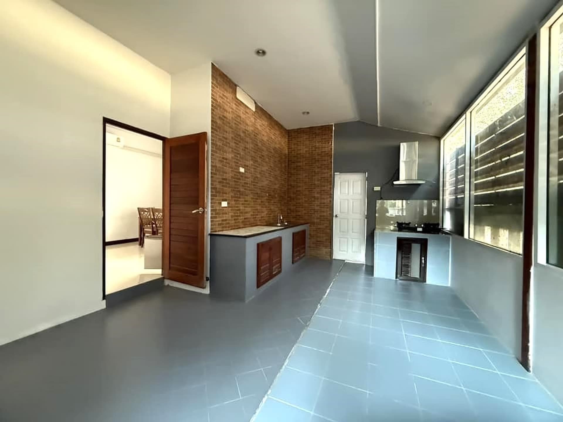 4 Bed House for Rent and Sale in อำเภอเมืองเชียงใหม่ - Image 4