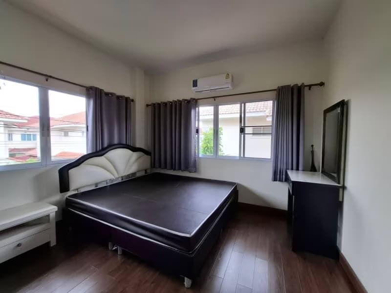 3 Bed House for Rent in San Kamphaeng