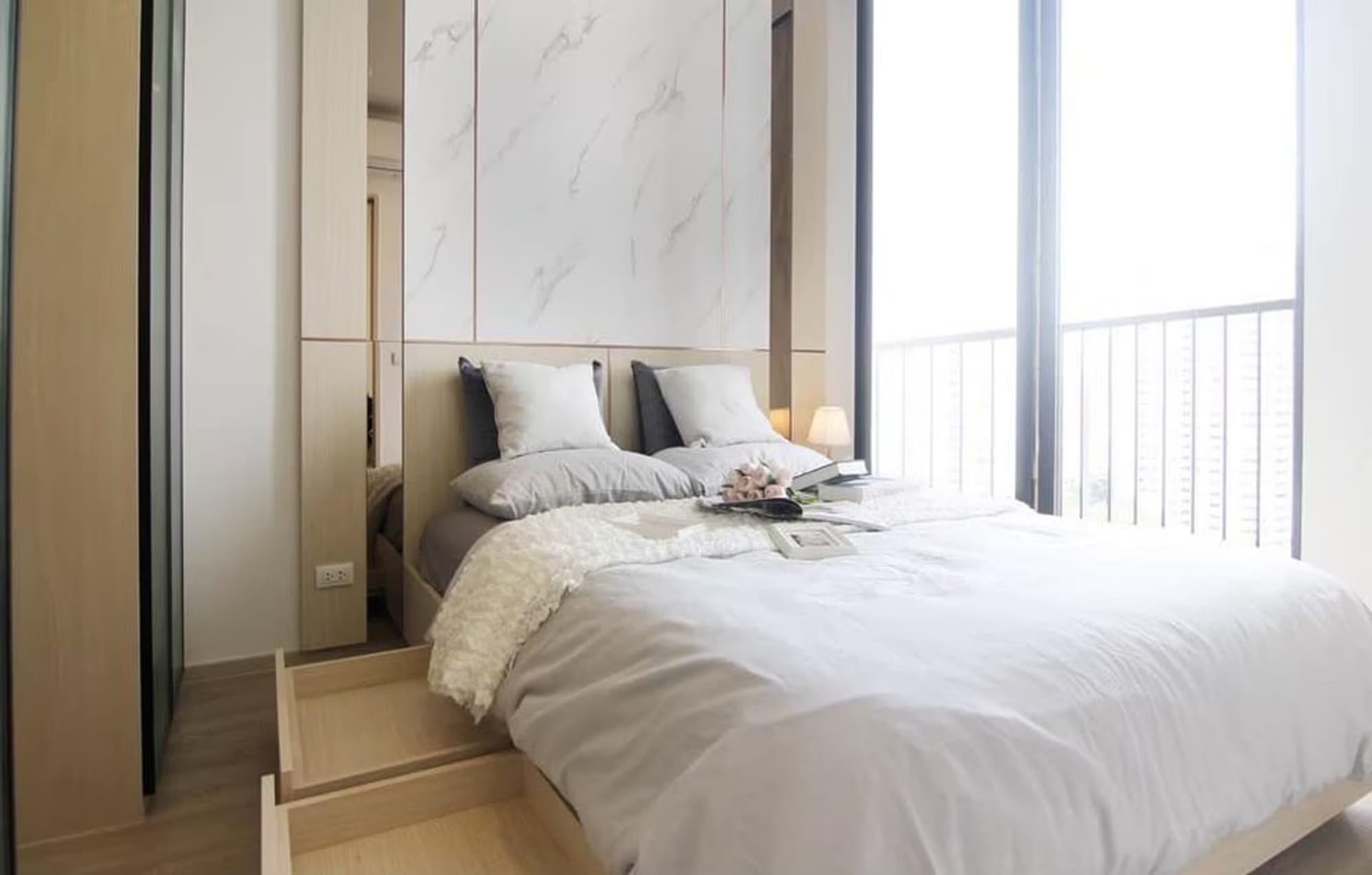 1 Bed Condo for Sale in Watthana - Image 2