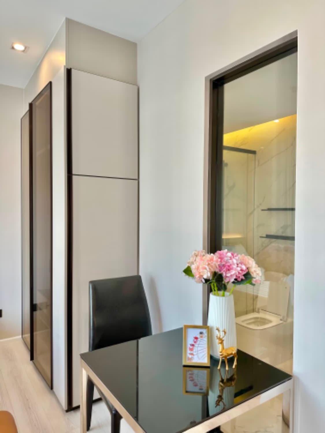 Condo for Rent at The Room Phaya Thai - Image 5