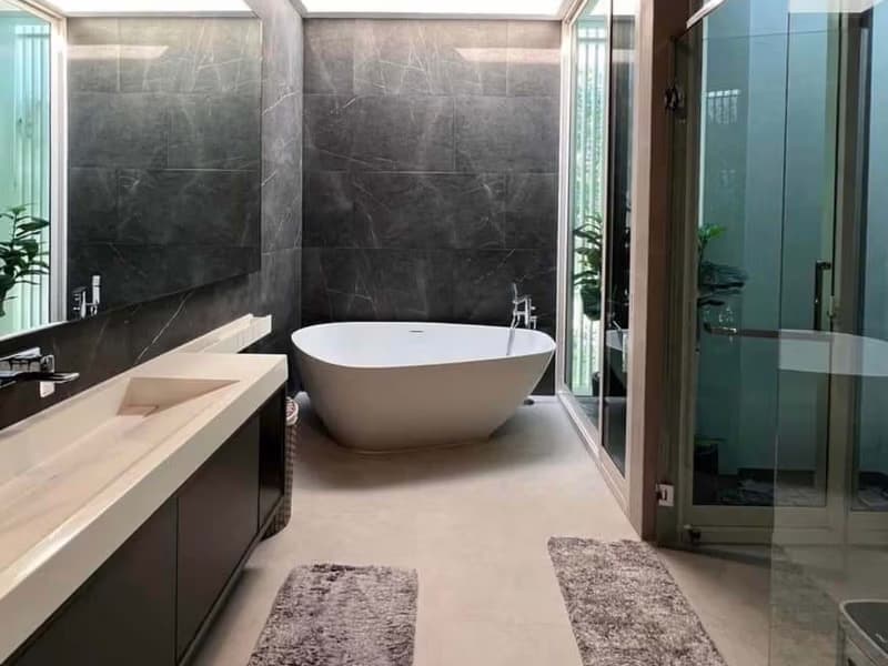 4 Bed House for Sale in Bang Phli