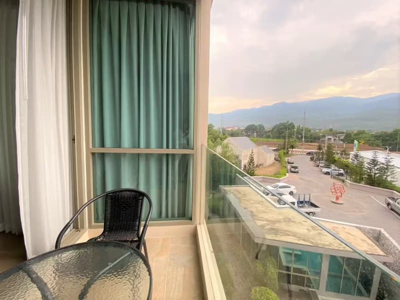 1 Bedroom Condo