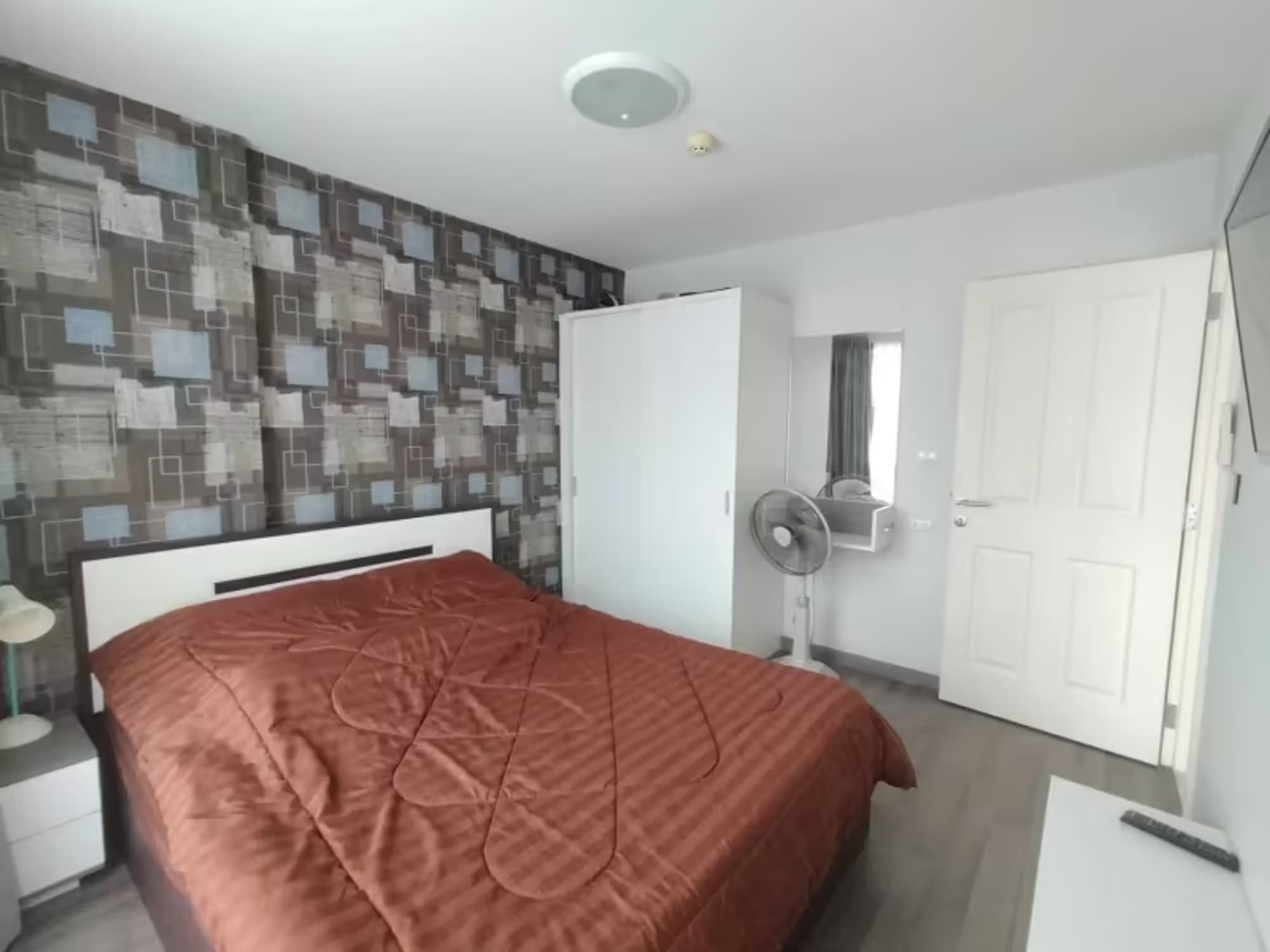 1 Bedroom Condo - Image 7