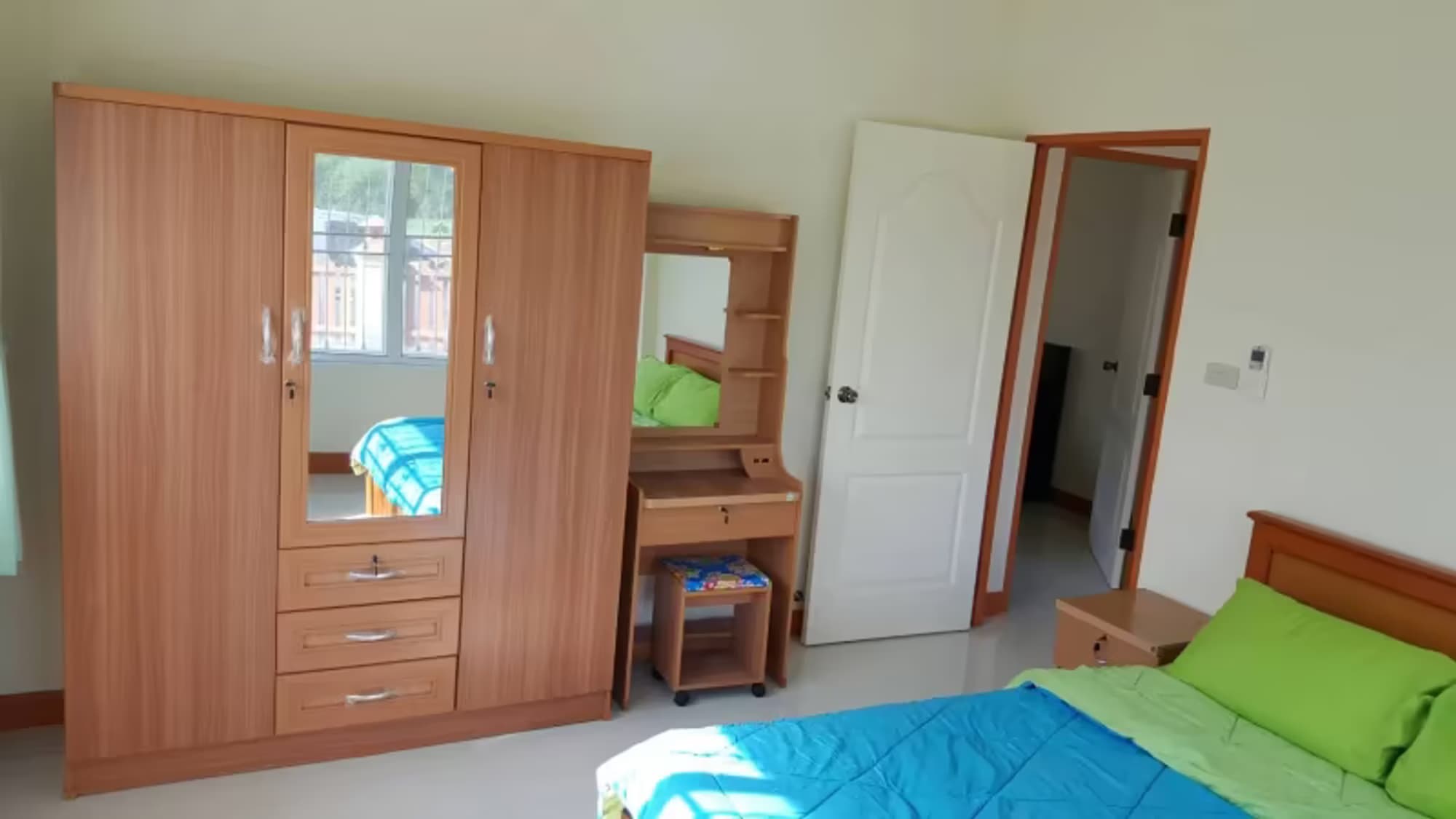 2 Bedroom House - Image 2