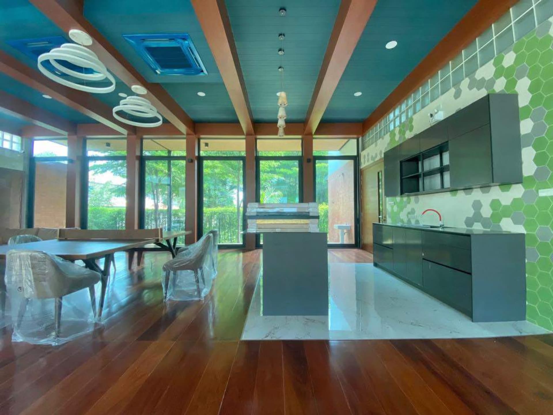 4 Bedroom House - Image 24