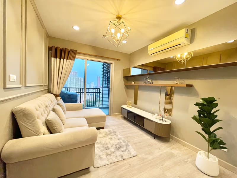 Condo for Sale at Intro Condominium