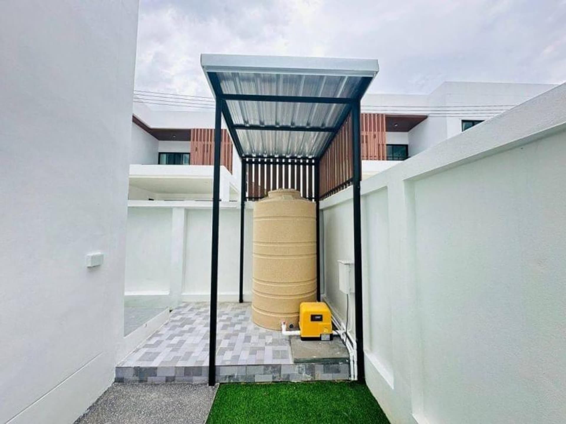 4 Bed House for Rent in Mueang Chiang Mai District - Image 16