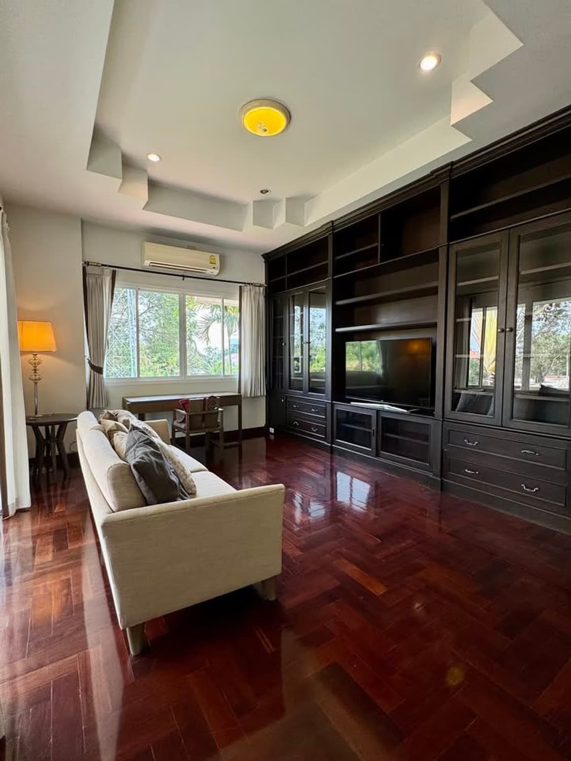 4 Bed House for Rent in Hang Dong District - Image 9