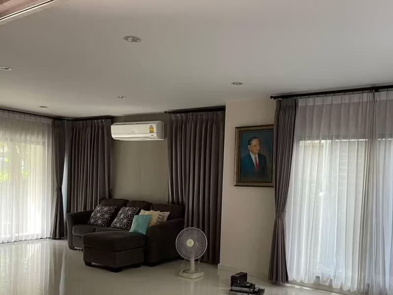 House for Rented, Sale w/Tenant in Suan Luang.