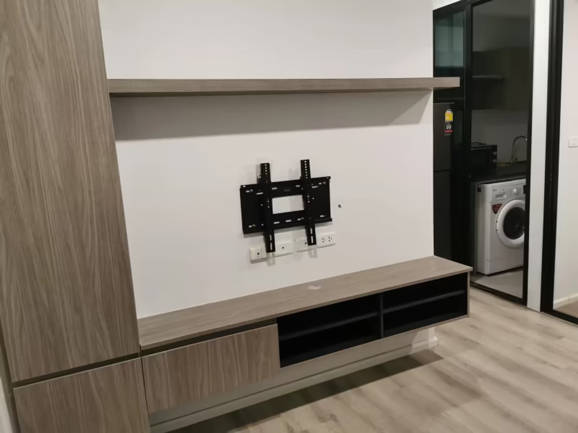 1 Bedroom Condo - Image 2
