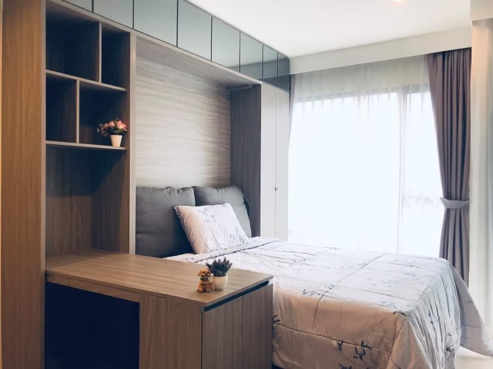 1 ห้องนอน Condo สำหรับ ขายและจำหน่าย ใกล้ Phra Ram 9 MRT - Image 12