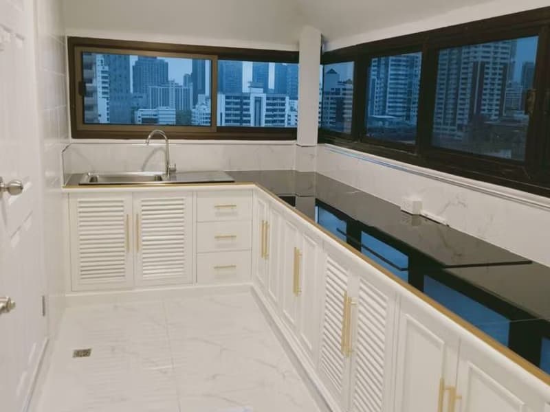 2 Bed Condo for Rent in Watthana