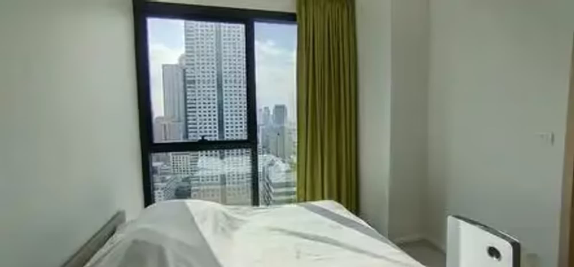 1 Bedroom Condo for RENT/Sale at The Lofts Silom - Image 5
