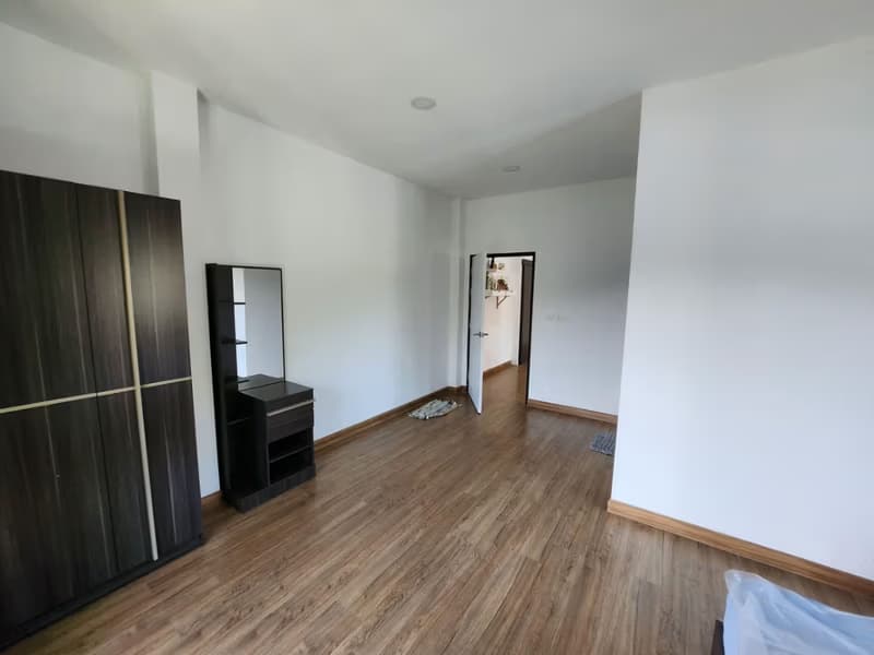 3 Bed House for Rent and Sale in Doi Saket District