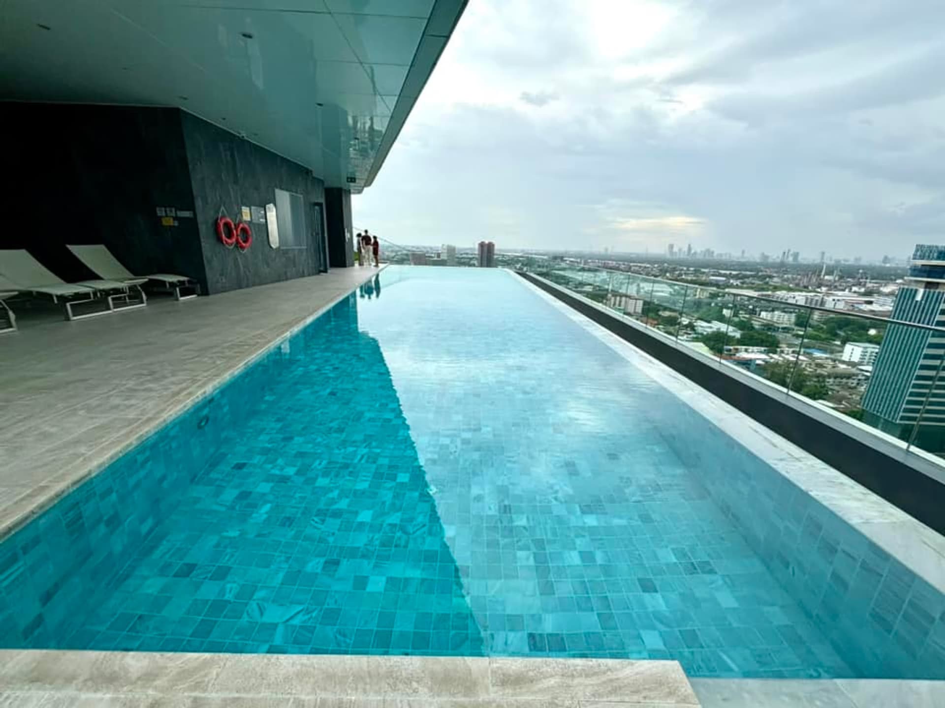 2 Bed Condo for Rent and Sale  Near Udom Suk BTS - Image 12