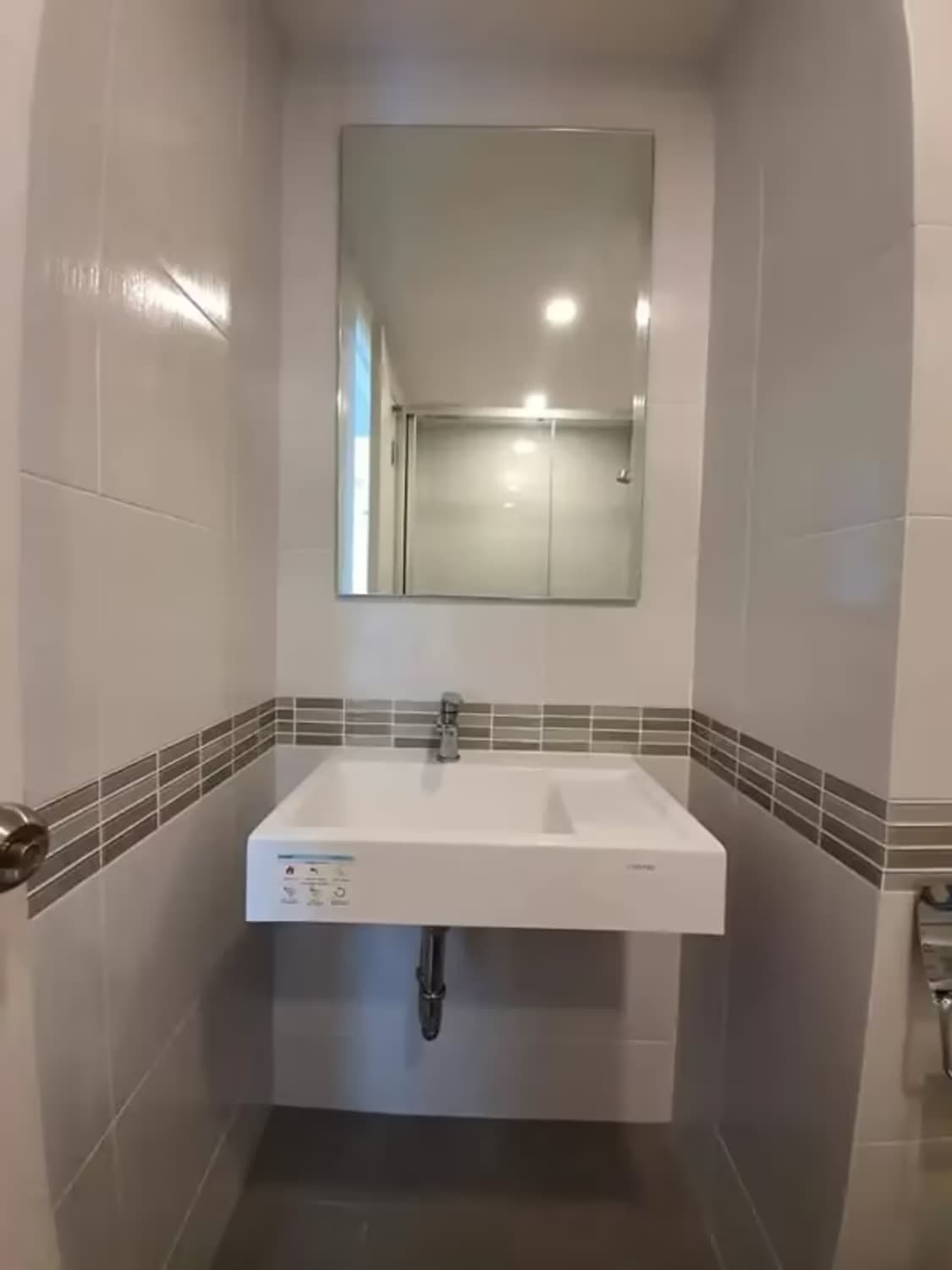 1 Bedroom Condo - Image 5