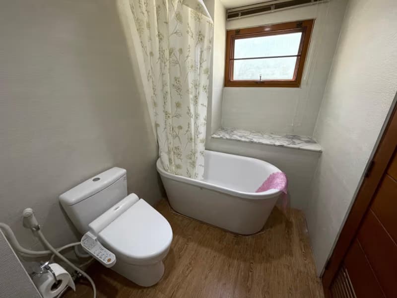 2 Bed Condo for Sale in Watthana
