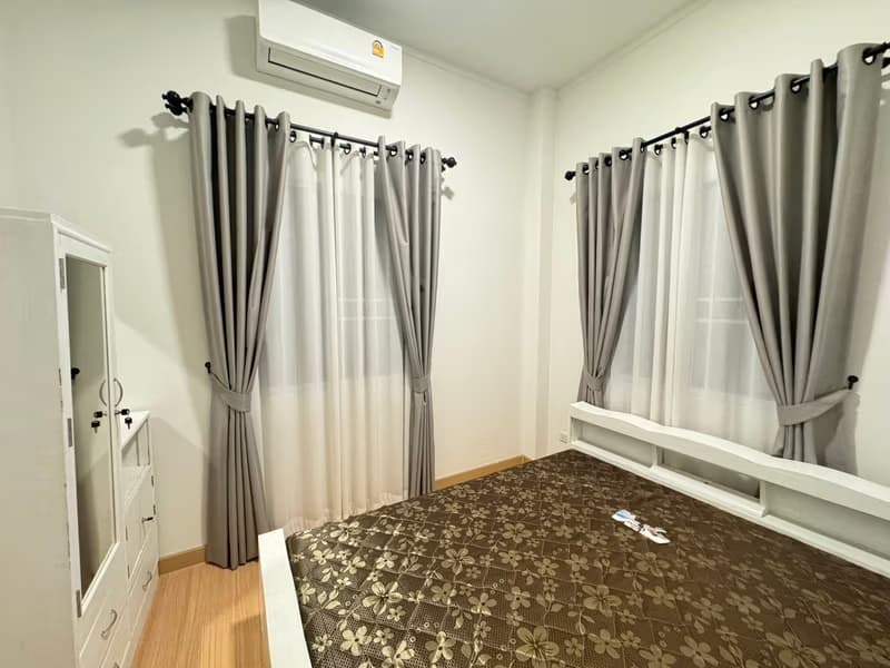 3 Bed House for Rent in Saraphi