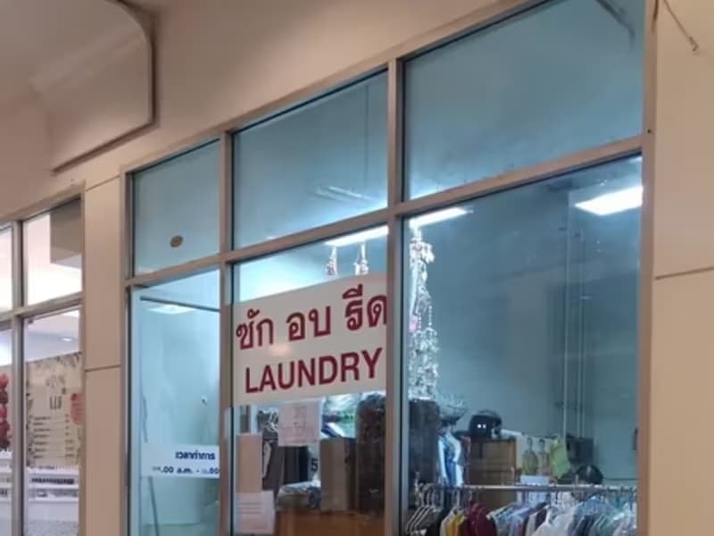 Commercial/Shophouse for Sale at Supalai Park Ekkamai - Thonglor  