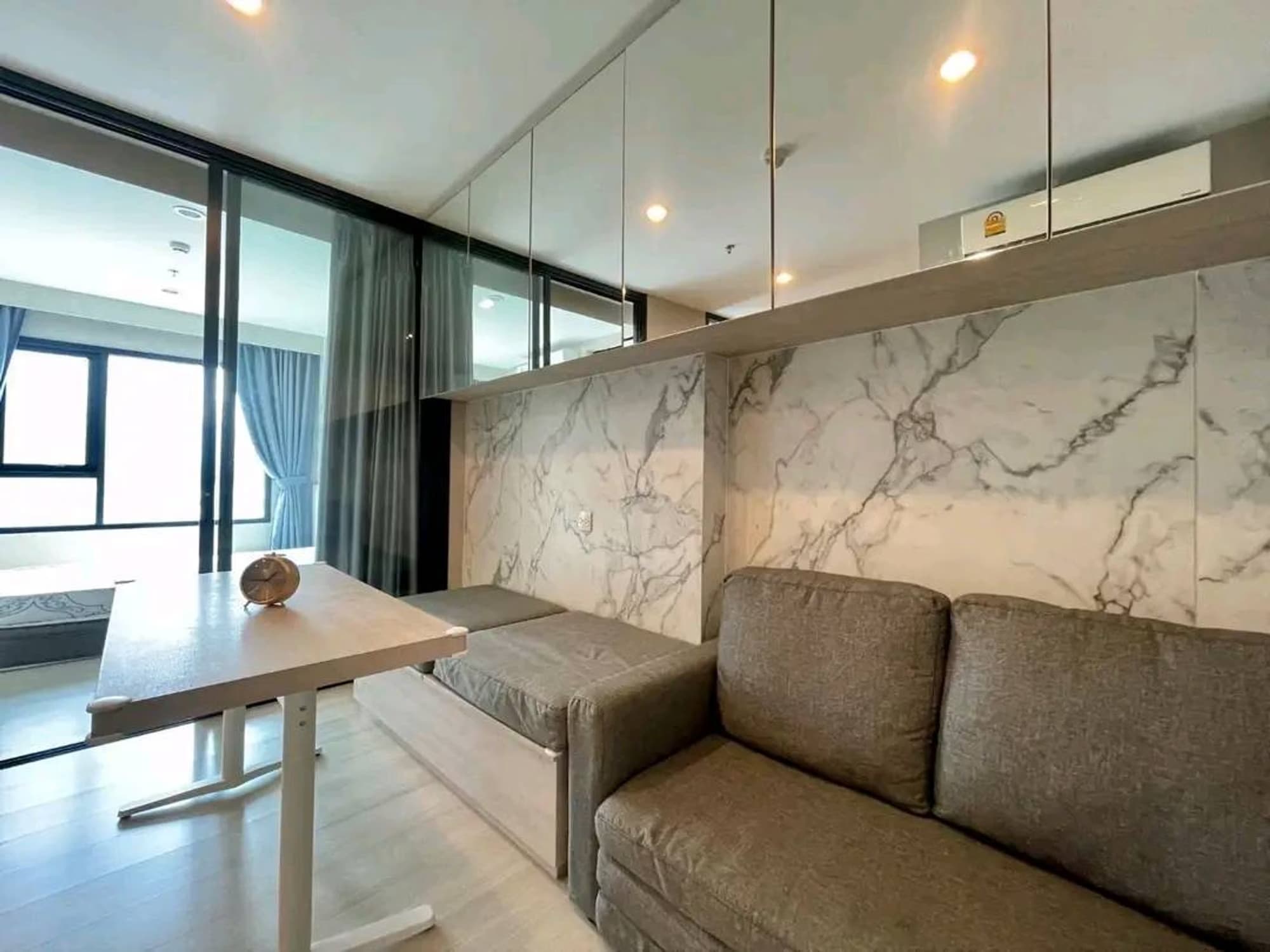 1 ห้องนอน Condo สำหรับ จำหน่าย ใน ห้วยขวาง - Image 2