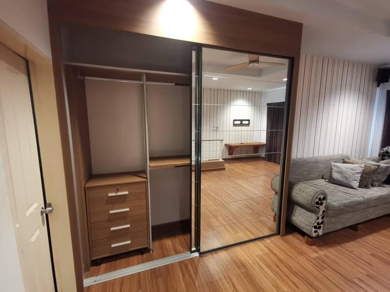 3 Bed Townhouse for Sale in Yan Nawa