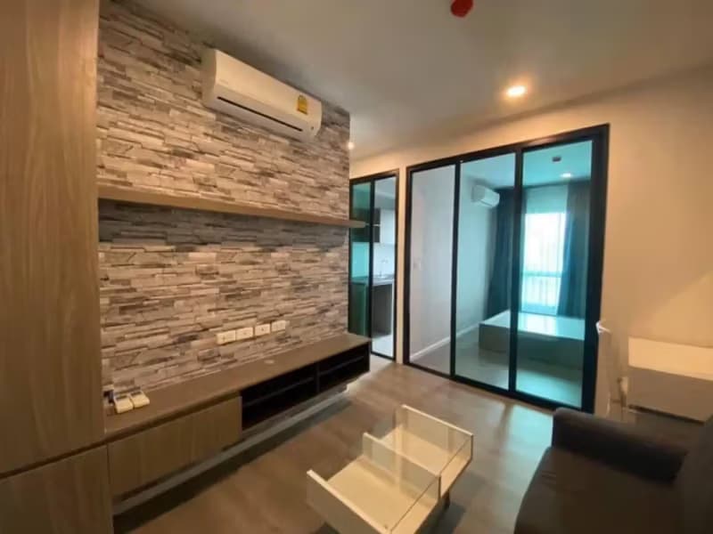 1 Bedroom Condo