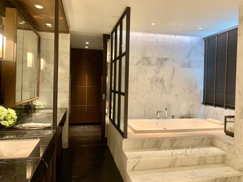 3 Bed Condo for Rent in Khlong Toei