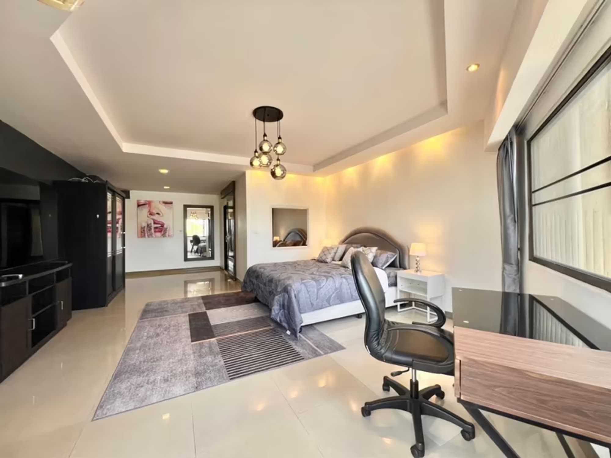 Condo for Rent at Riverside Condo - Image 1