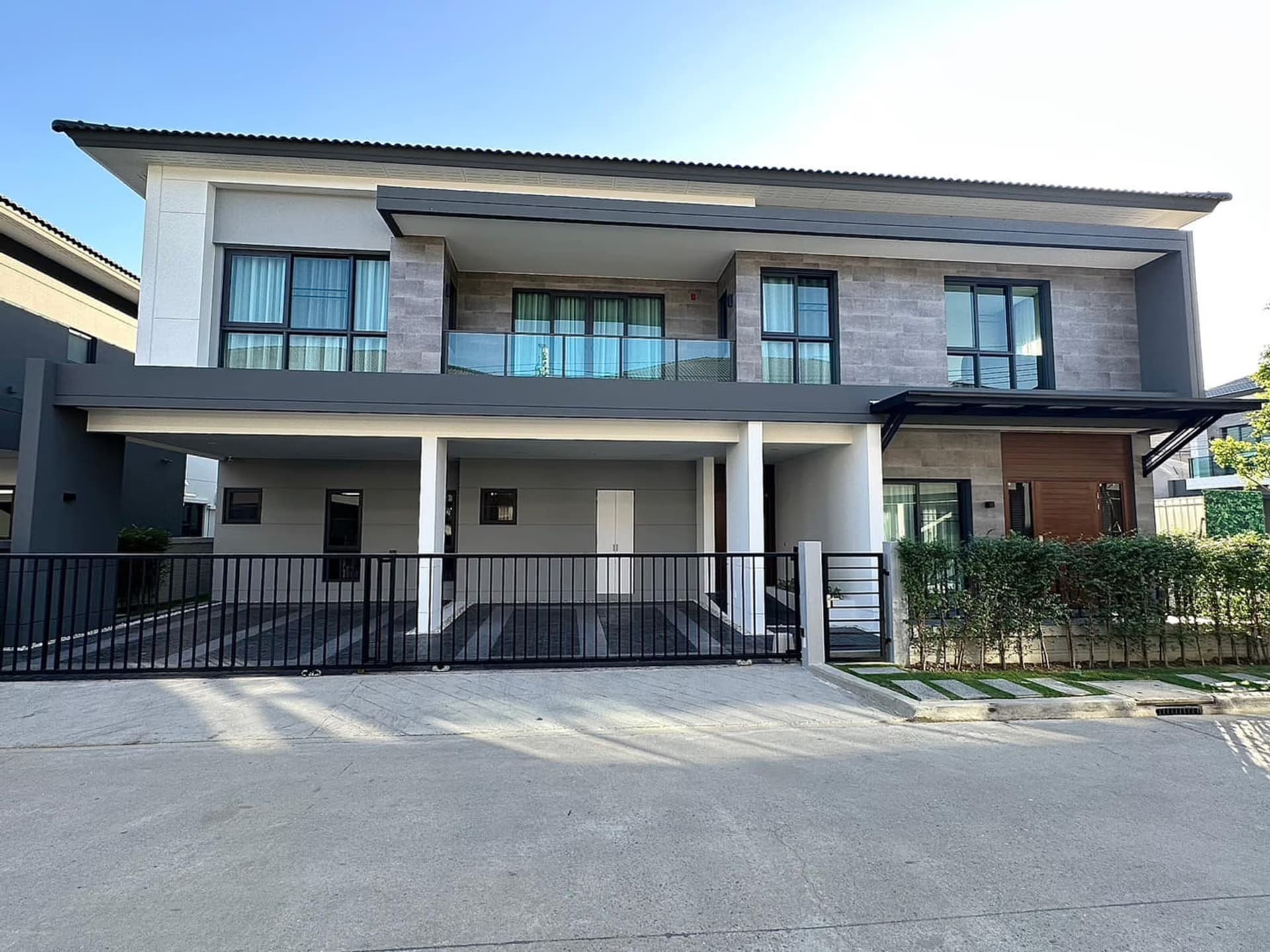 House for Rent at The City Bangna (New Project) - Image 1