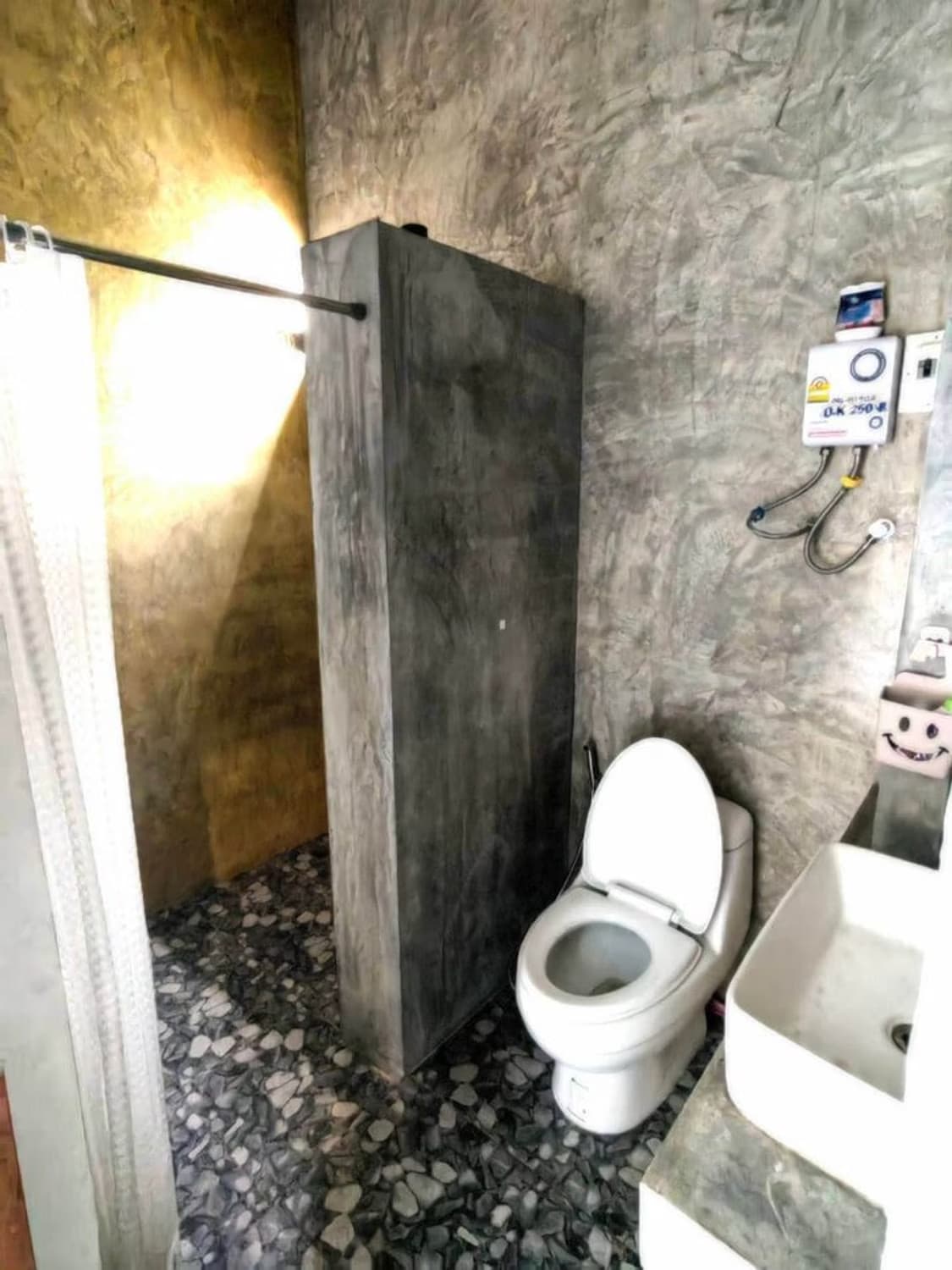  - Image 7