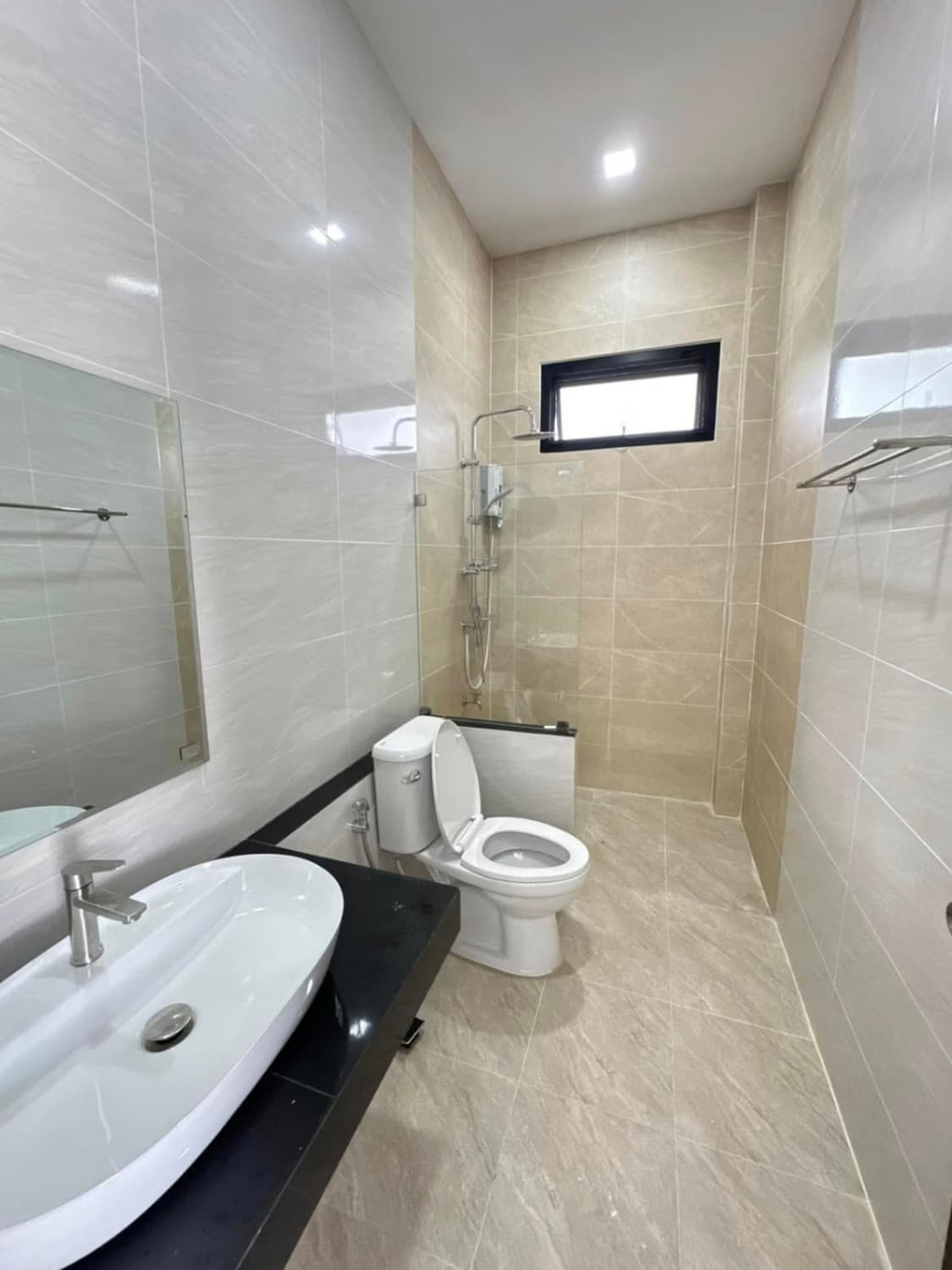3 Bed House for Rent in Mae Rim District - Image 7