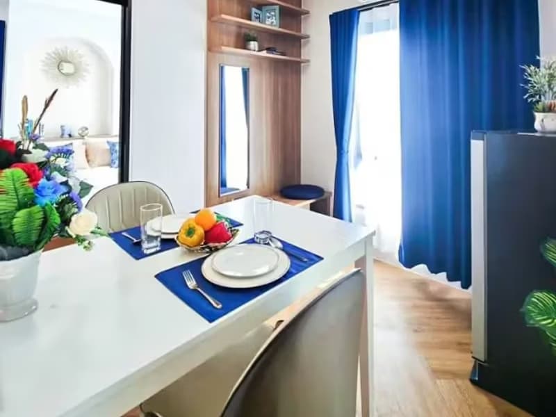 1 Bedroom Condo