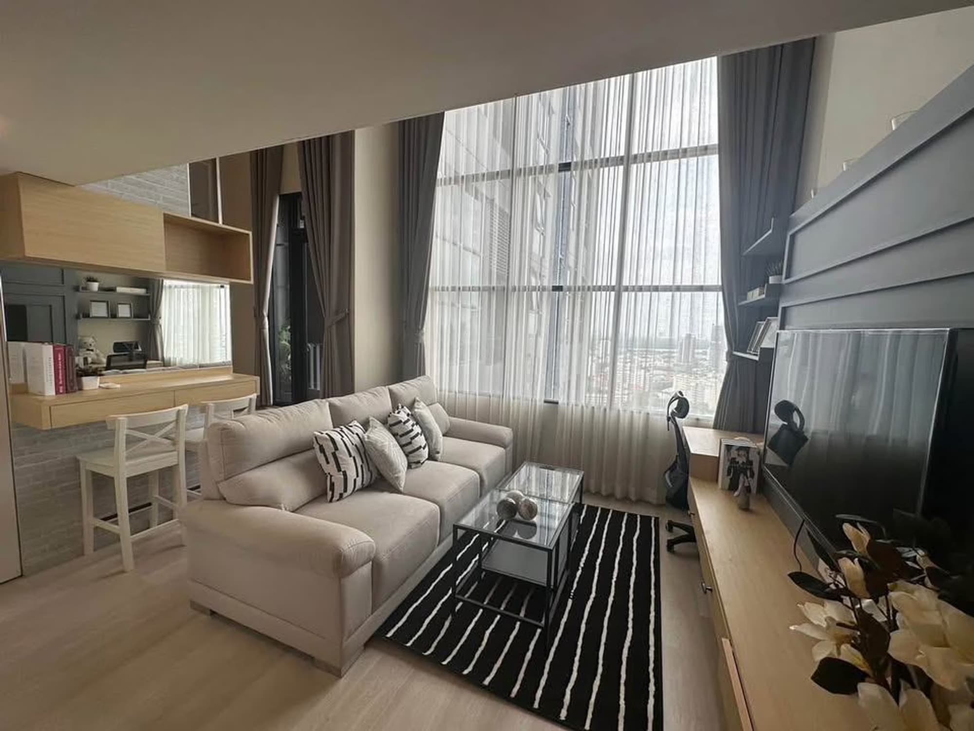 1 ห้องนอน คอนโด สำหรับ จำหน่าย ใน สาทร - Image 2