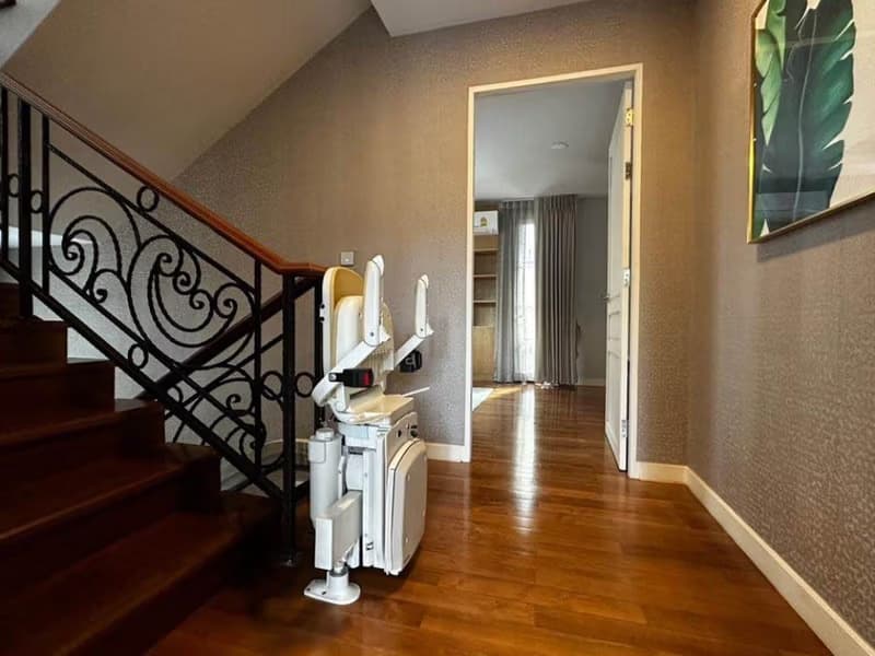 4 Bed Townhouse for Rent in Yan Nawa